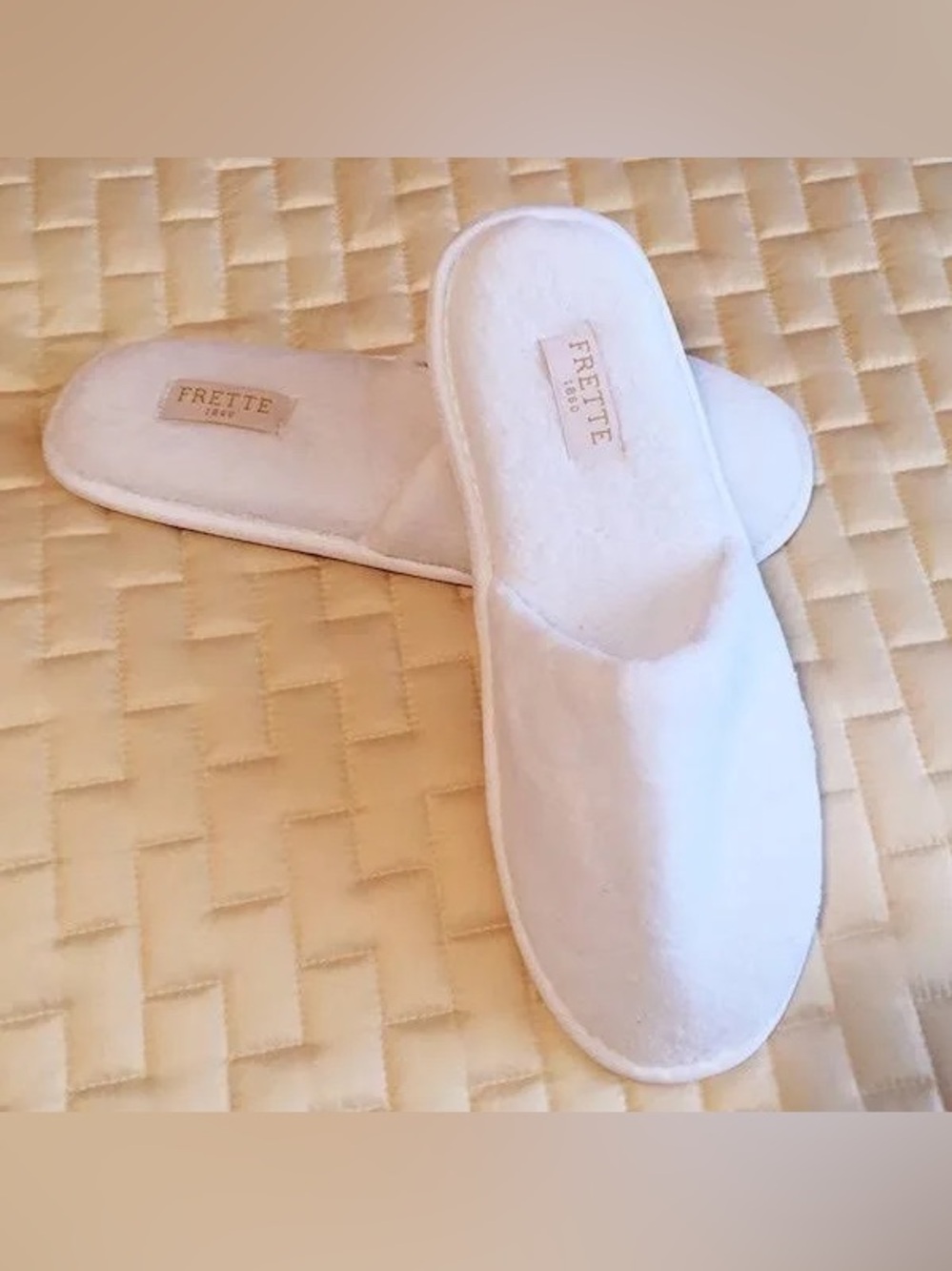 Frette 1860 – Luxurious Disposable Hotel Guest Slippers – for Guests NEW